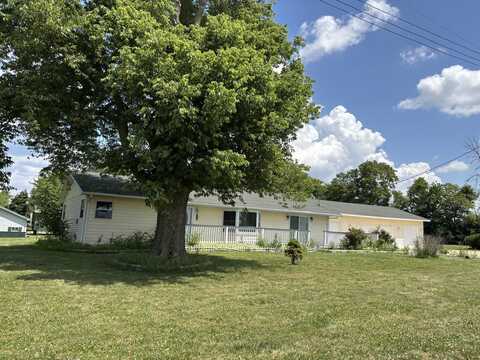 3667 ARTHESIA Street E, Armstrong, IL 61812
