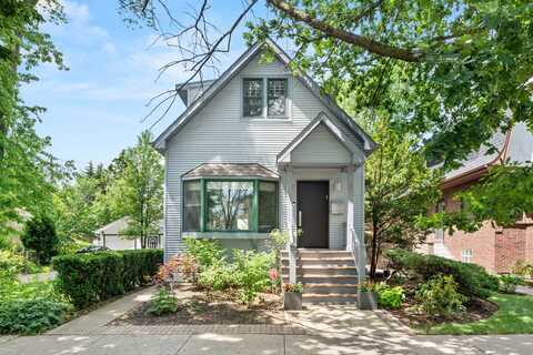 637 Highland Avenue, Oak Park, IL 60304