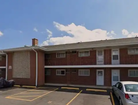 1107 HOLIDAY Lane, Des Plaines, IL 60016