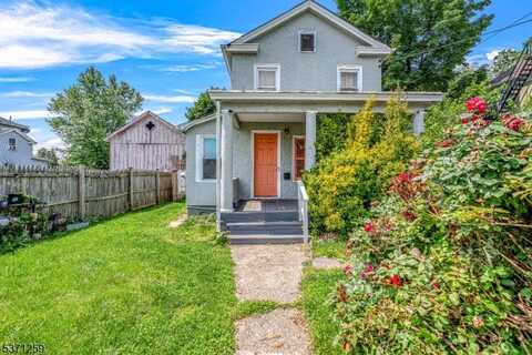 11 Duer St, North Plainfield, NJ 07060