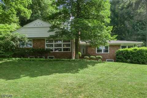 31 Sheffield Rd, Summit, NJ 07901