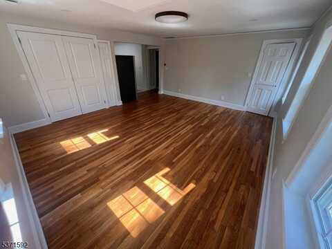 135 Main St, Chatham, NJ 07928