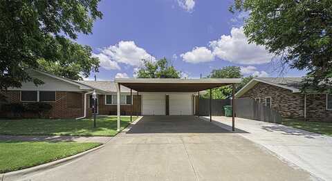 806 N BOND STREET, Iowa Park, TX 76367