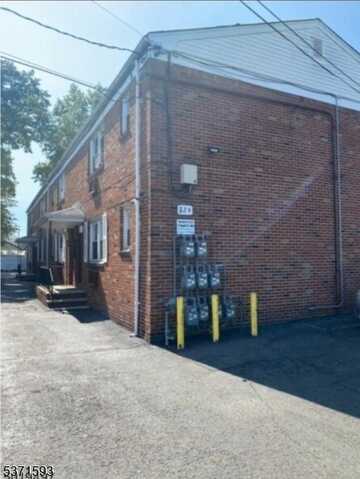 824 Bayway Ave, Elizabeth, NJ 07202