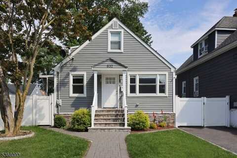 832 Monmouth Ave, Linden, NJ 07036