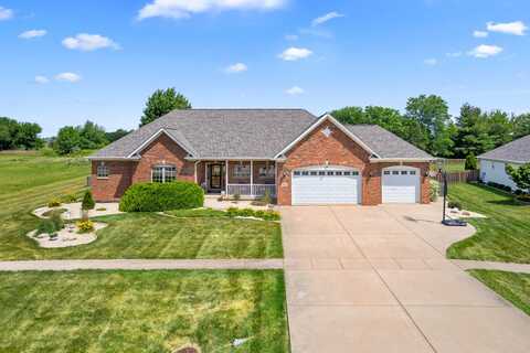 990 Fox Trail Lane, Somonauk, IL 60552