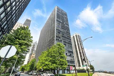 900 N Lake Shore Drive, Chicago, IL 60611