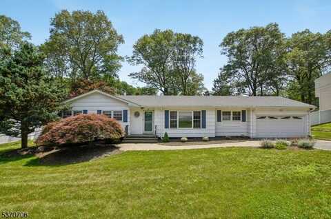35 Misty Mountain Rd, Randolph, NJ 07869