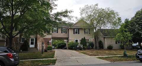 833 Village Quarter Road, West Dundee, IL 60118