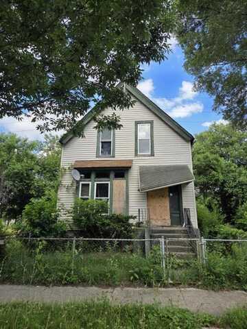 5747 S La Salle Street, Chicago, IL 60621