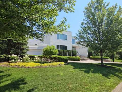 9233 Falling Waters Drive W, Burr Ridge, IL 60527
