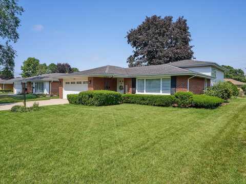 913 S See Gwun Avenue, Mount Prospect, IL 60056