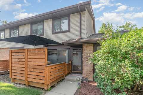 8306 Portsmouth Drive, Darien, IL 60561