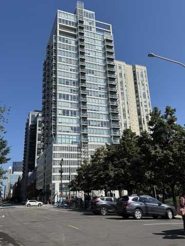 653 N Kingsbury Street, Chicago, IL 60654