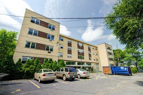 7250 N Western Avenue, Chicago, IL 60645