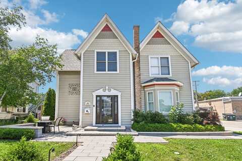 30 S Slusser Street, Grayslake, IL 60030