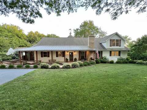 204 Country Commons Road, Trout Valley, IL 60013