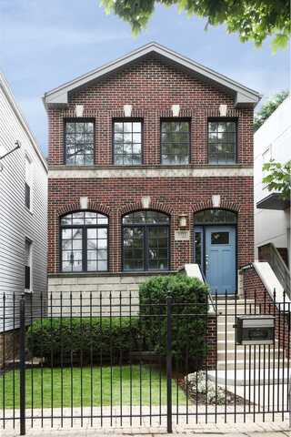 1915 N Albany Avenue, Chicago, IL 60647