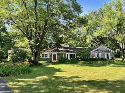1917 Thornhill Road, Inverness, IL 60067