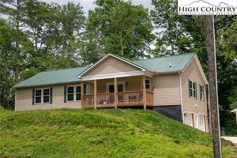 1036 Williamsburg Drive, Lenoir, NC 28645