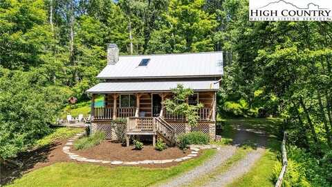 174 Bass Pond Roads, Warrensville, NC 28693