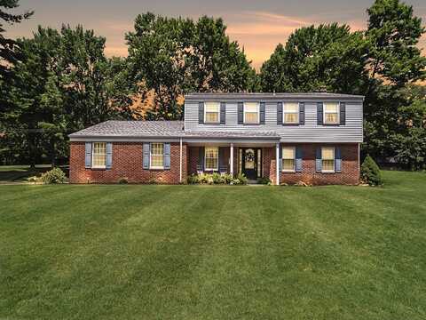 141 Clover Ln, Pine Grv Mls, PA 15044