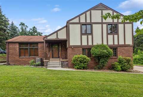 982 Braddock Rd, Hillsboro, PA 15221