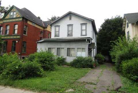 1470 3rd Ave, New Brighton, PA 15066