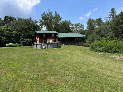233 GRANTZ HOLLOW RD, Bethel, PA 15690