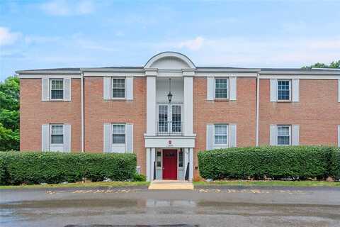 105 Camelot Dr, McCandless, PA 15237