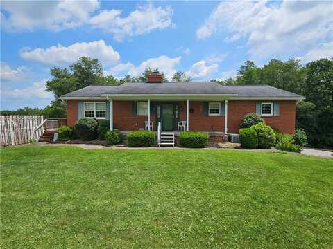 323 Hoon Rd, Oakland, PA 16001