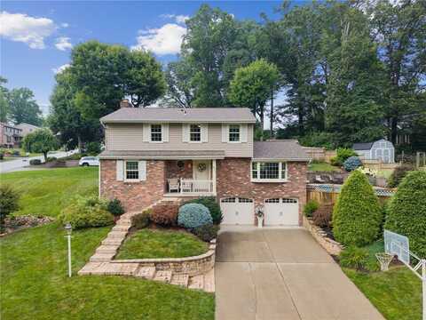 511 Brunswick Dr, Hempfield Twp, PA 15601