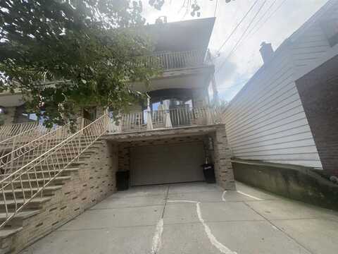 6604 DURHAM AVE, North Bergen, NJ 07047