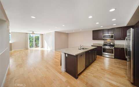 87 Waldorf, Irvine, CA 92612