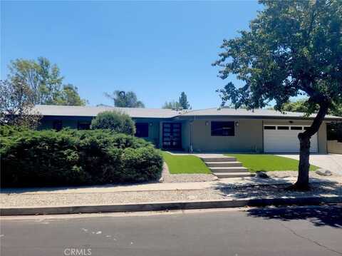 5760 Ostin Avenue, Woodland Hills, CA 91367