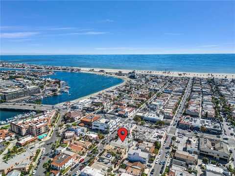 207 Santa Ana Avenue, Long Beach, CA 90803