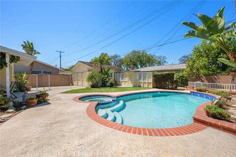 939 W Orange Road, Santa Ana, CA 92706