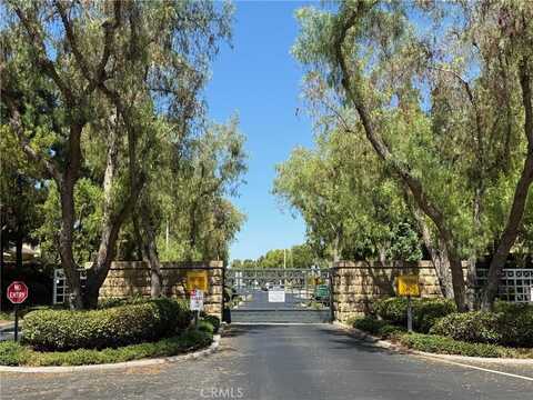 27 HIGHFIELD GLEN, Irvine, CA 92618