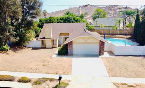 7707 Bolton Avenue, Riverside, CA 92503