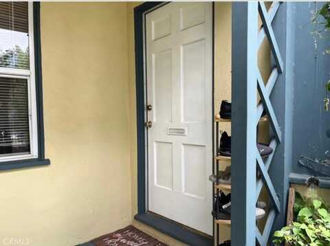 6861 N White Oak Avenue, Reseda, CA 91335