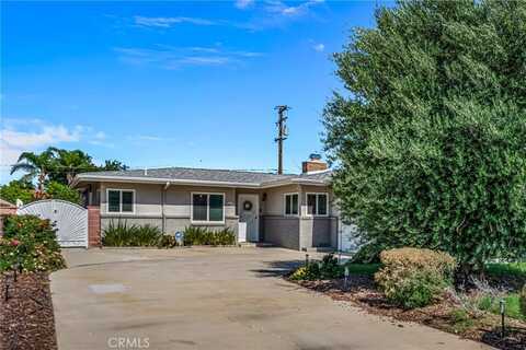 9811 Kempster Avenue, Fontana, CA 92335