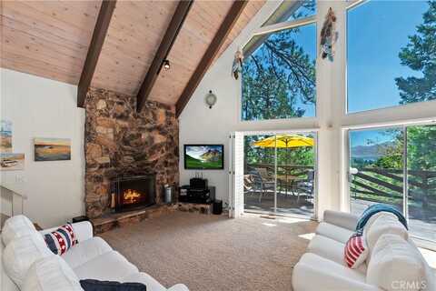 544 Old Toll Road, Lake Arrowhead, CA 92352