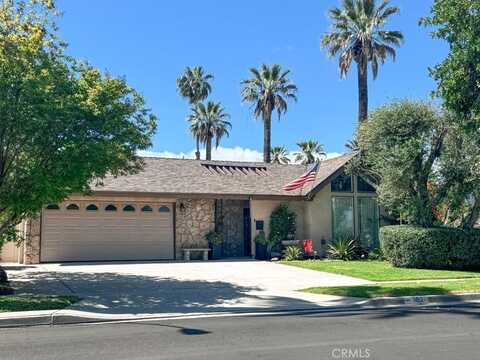 102 E Crestview Street, Corona, CA 92879