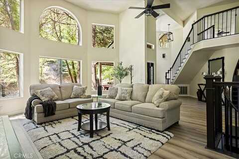 28670 Shenandoah Drive, Lake Arrowhead, CA 92352