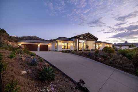 3325 Sagewood Hills Road, Vista, CA 92084