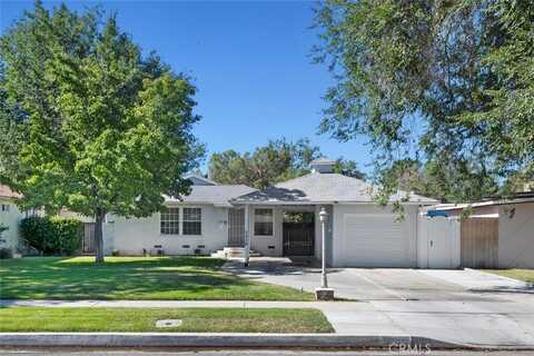 1414 W Jackman Street, Lancaster, CA 93534