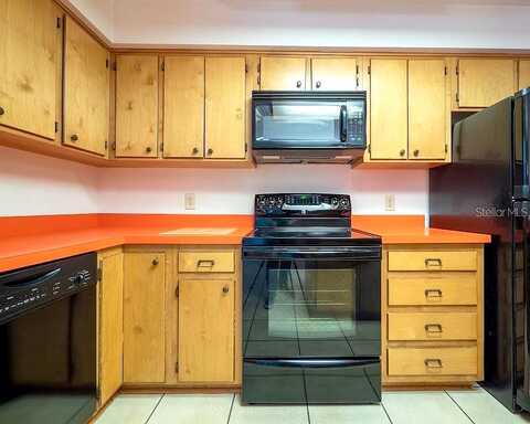 99Th, GAINESVILLE, FL 32653