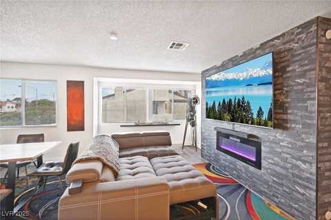 Spencer, LAS VEGAS, NV 89119
