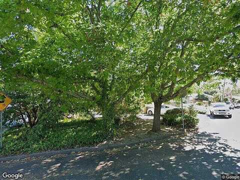 Crest, SANTA ROSA, CA 95404