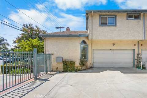 7527 Tampa Avenue, Reseda, CA 91335